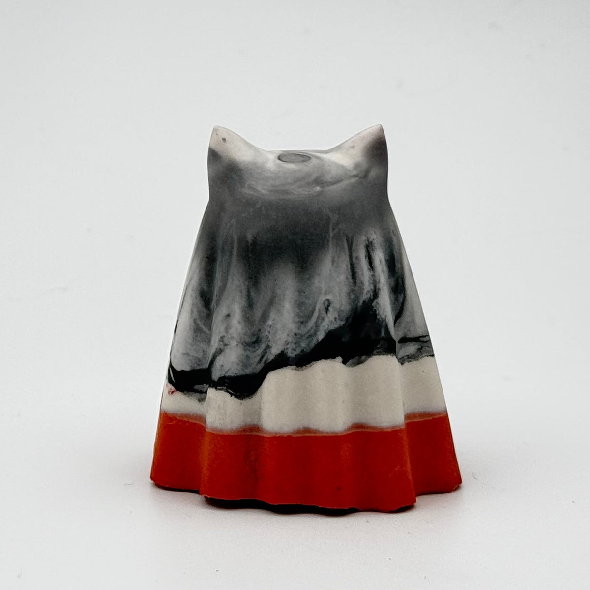 The Samhain Harbinger Familiar Ghost Figurine - Porridge