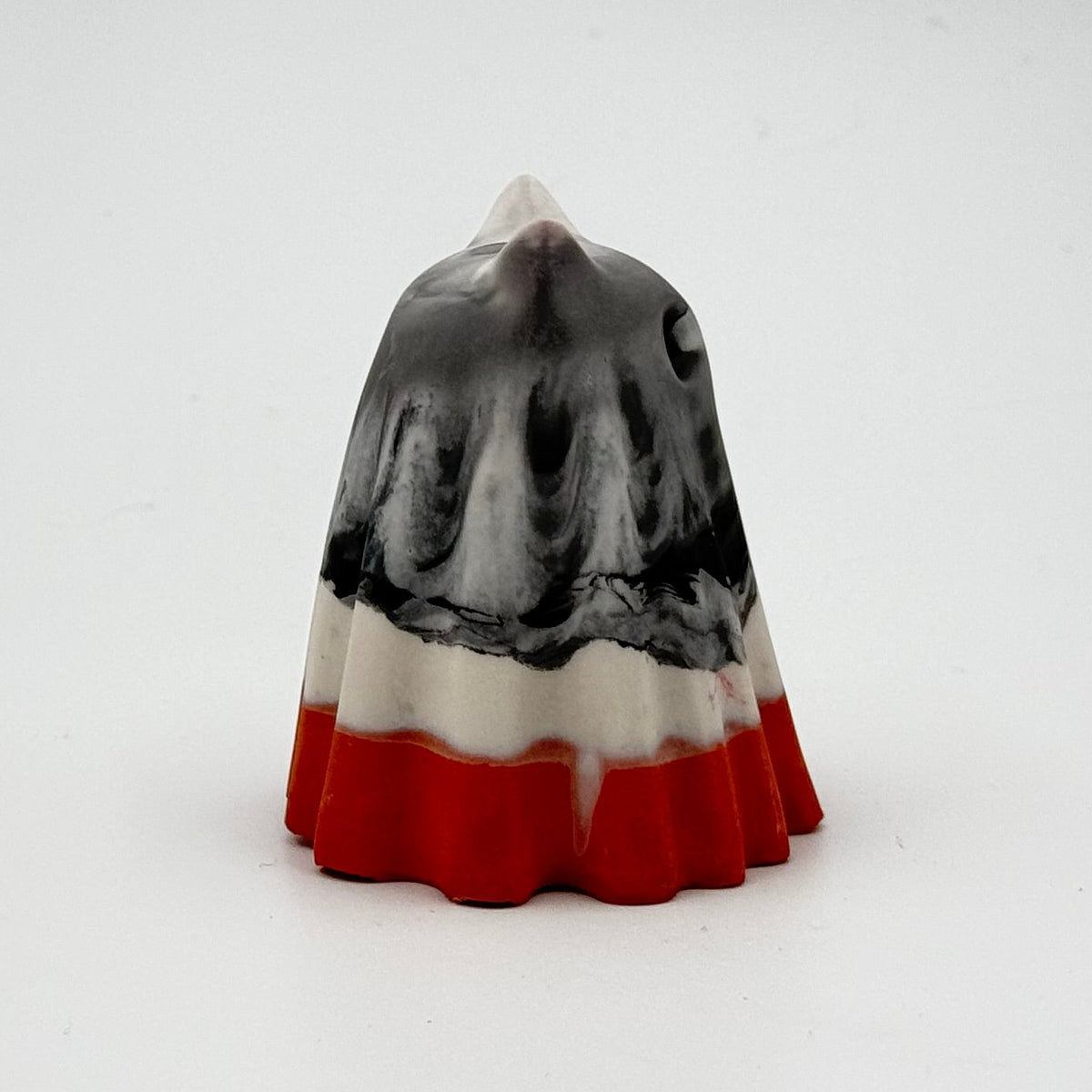 The Samhain Harbinger Familiar Ghost Figurine - Porridge
