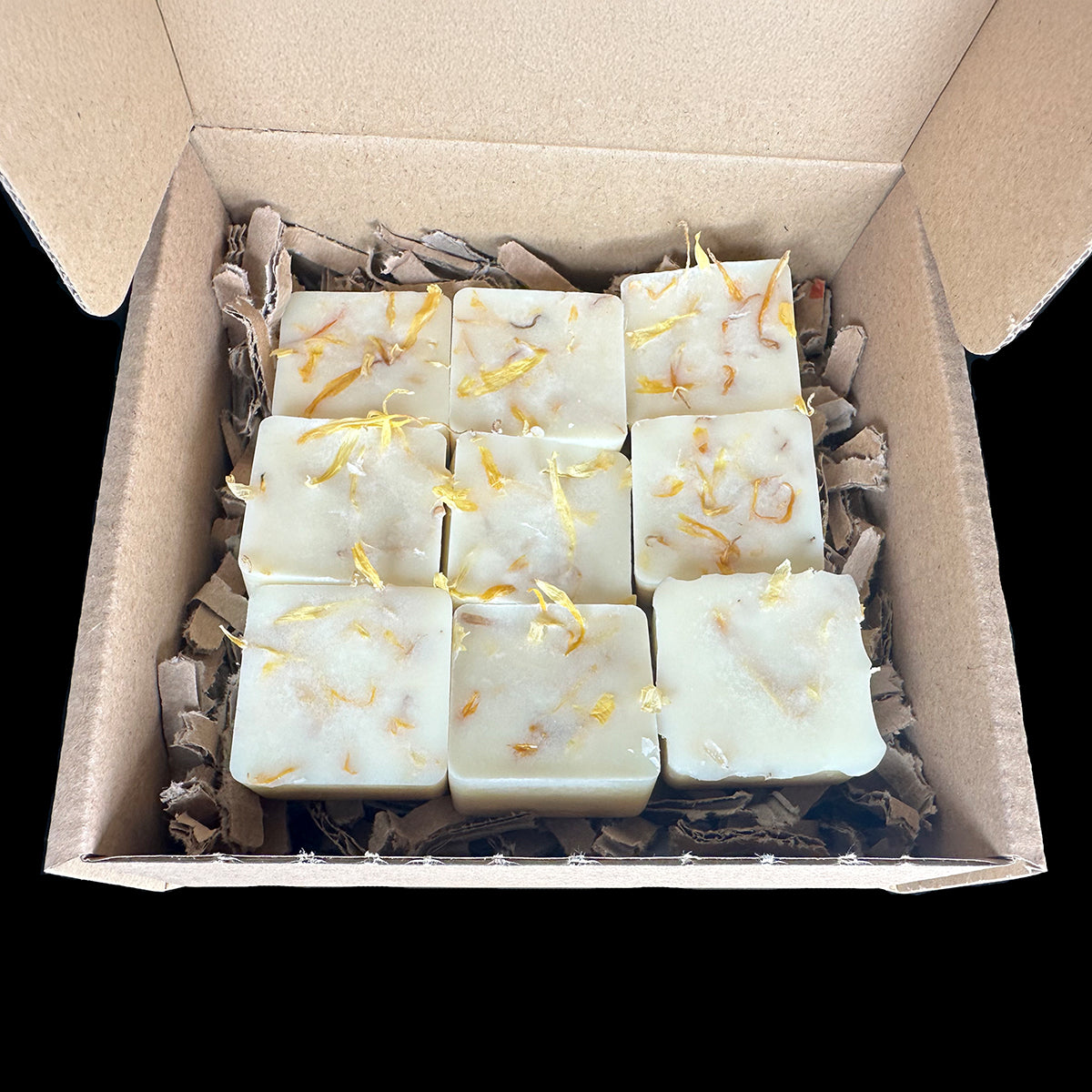 Sol wax melts with rapeseed wax, bergamot and orange blossom fragrance, bright uplifting ritual wax melts.