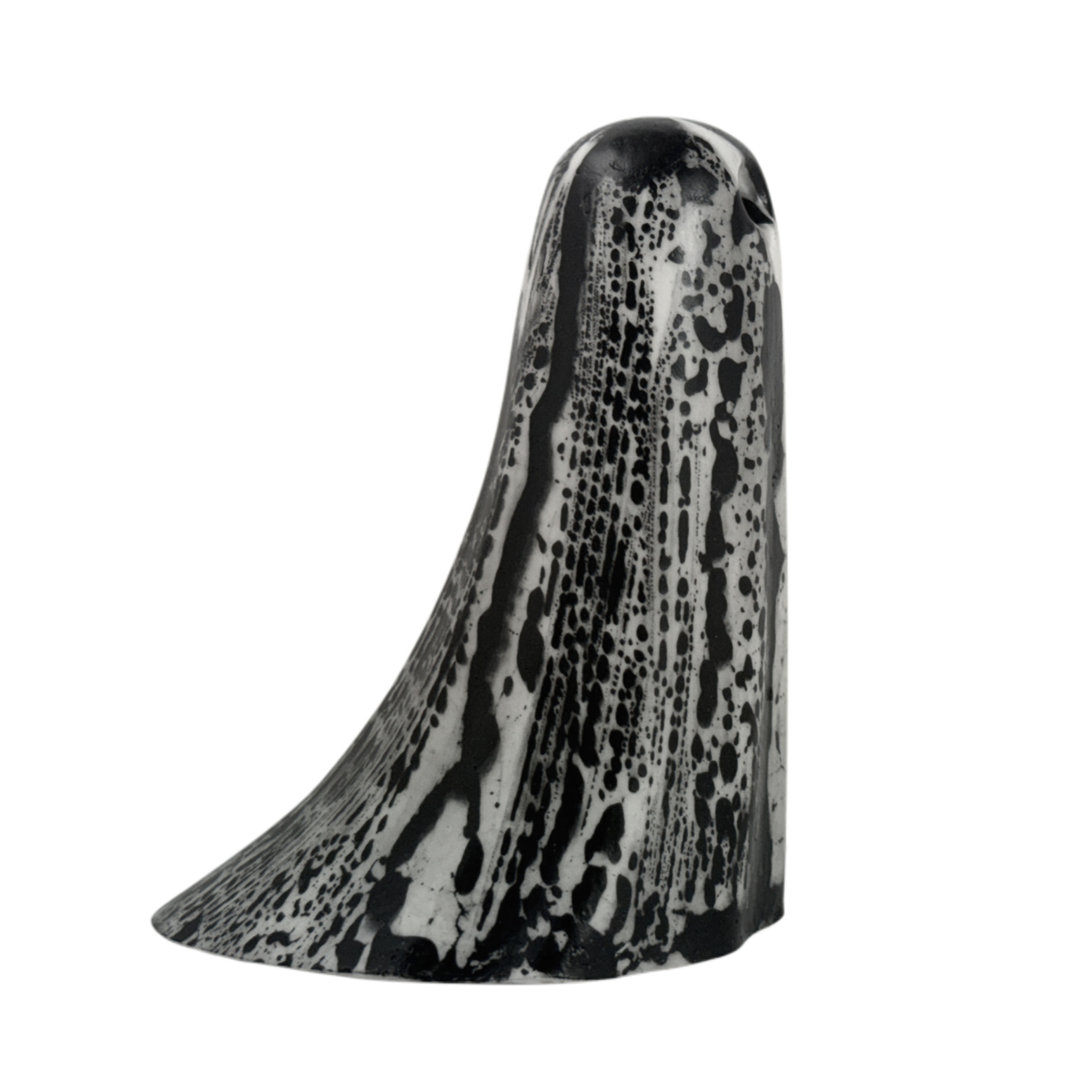 The Eldritch Ghost Figurine - Carmen